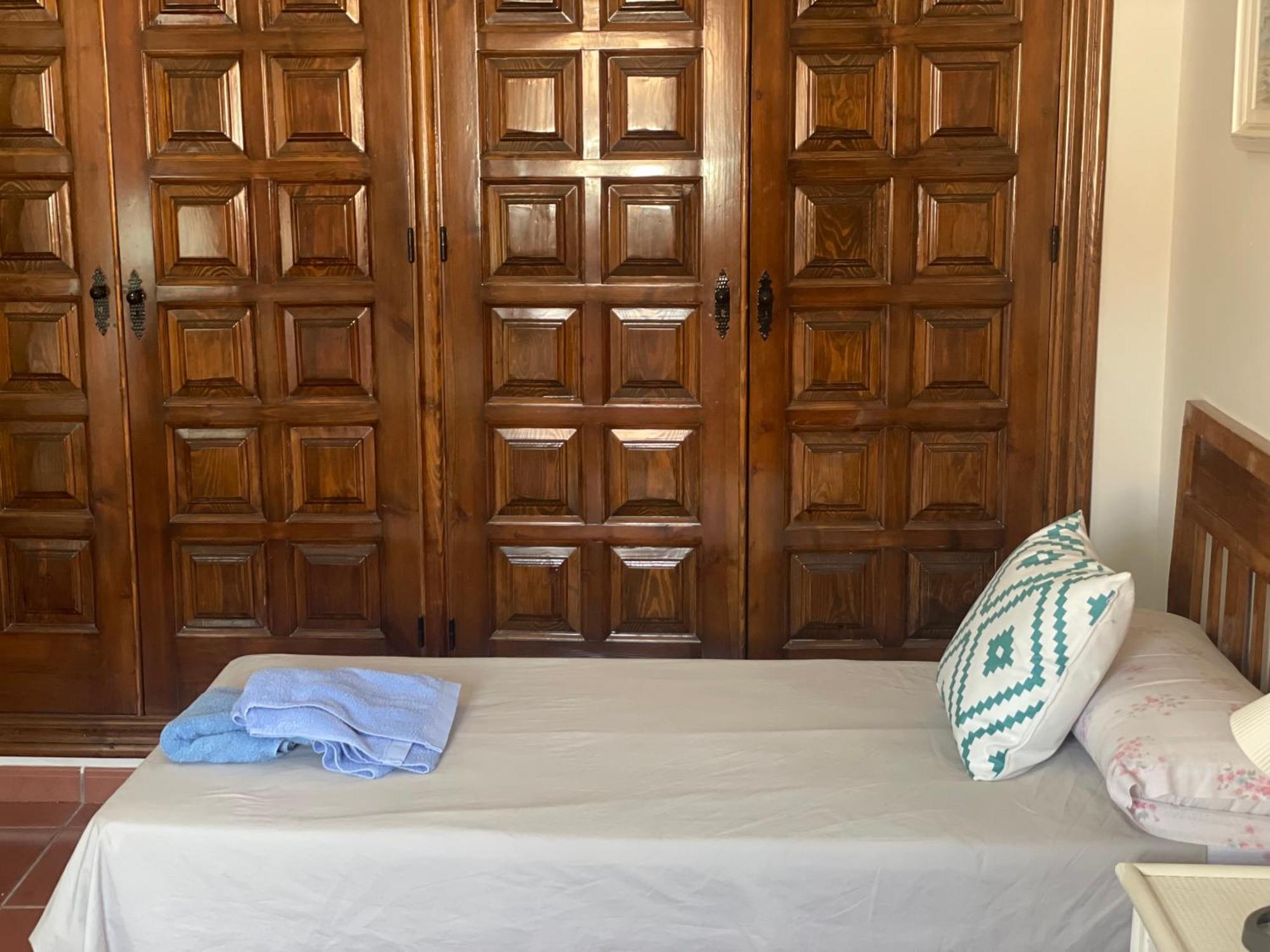 Palacete Magistral Dominguez Homestay Guadix