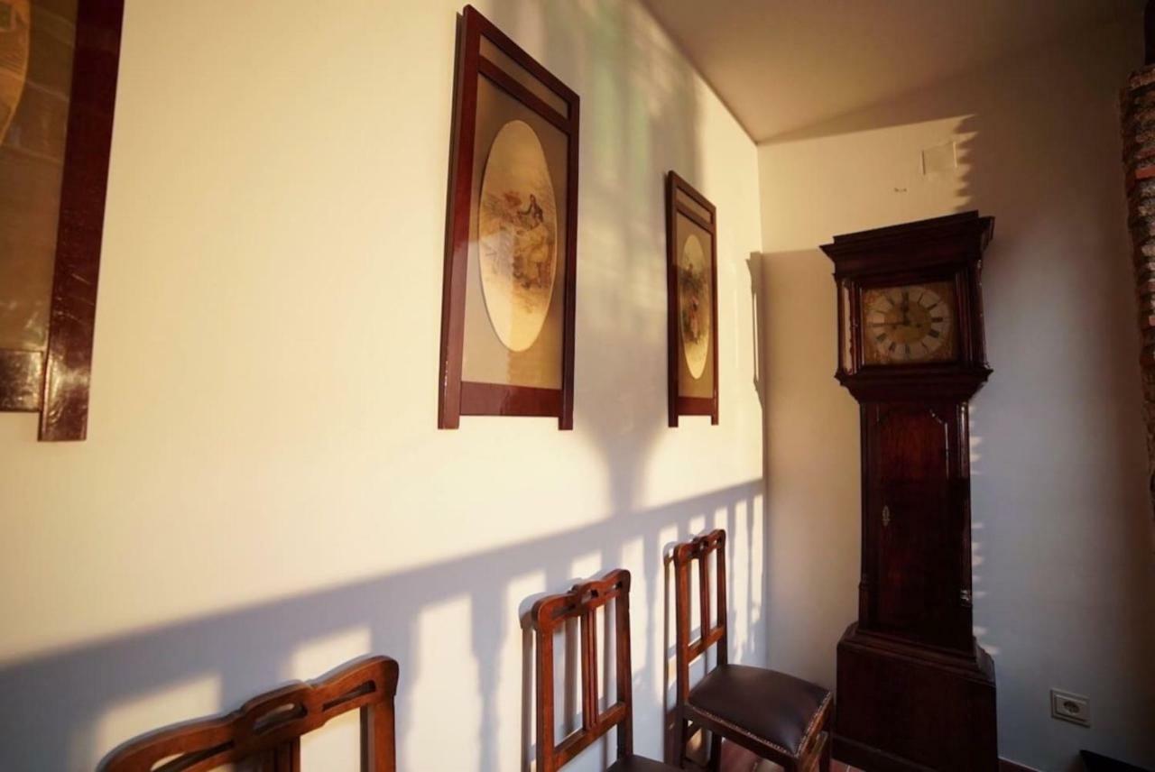 Palacete Magistral Dominguez Homestay Guadix